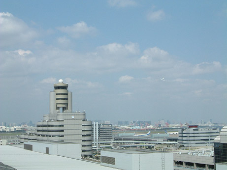 羽田の管制塔