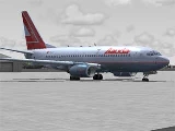 B737_Lauda.jpg